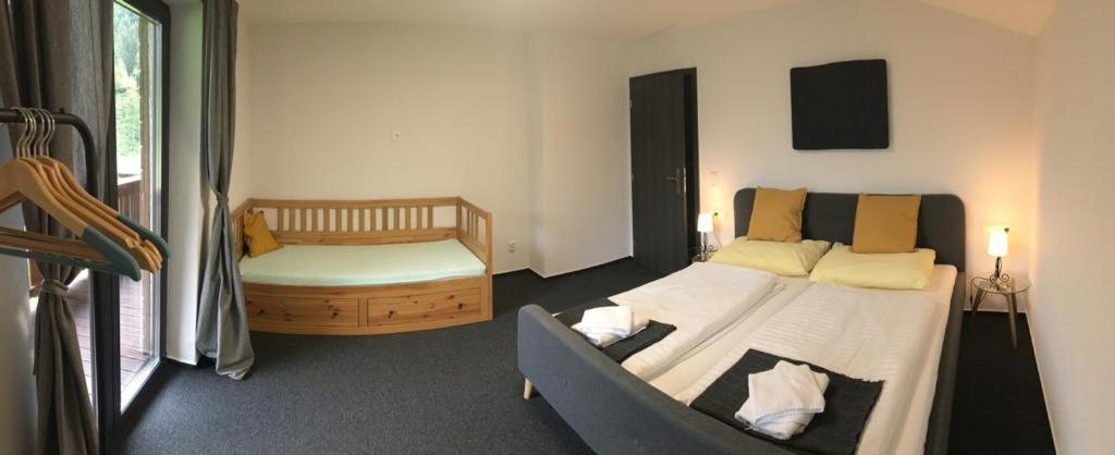 Landhaus Marlies Apartments เซลล์อัมเซ ภายนอก รูปภาพ