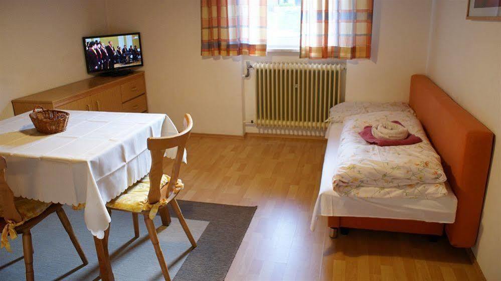 Landhaus Marlies Apartments เซลล์อัมเซ ภายนอก รูปภาพ