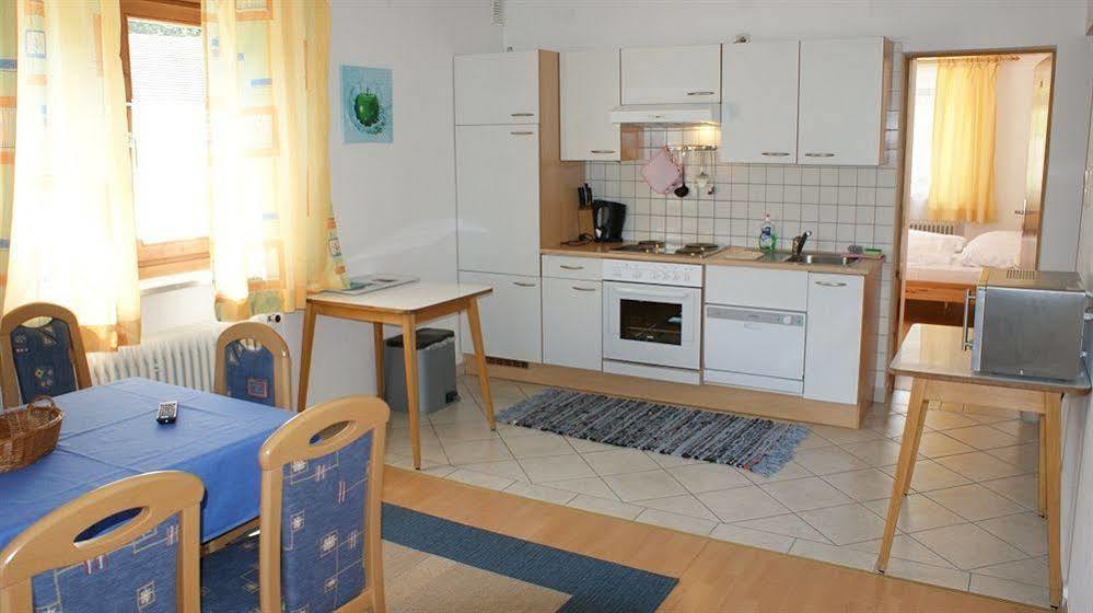 Landhaus Marlies Apartments เซลล์อัมเซ ภายนอก รูปภาพ
