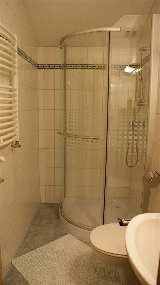 Landhaus Marlies Apartments เซลล์อัมเซ ภายนอก รูปภาพ